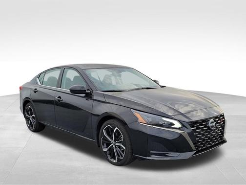 2025 Nissan Altima SR FWD