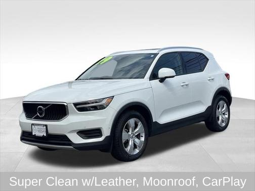 2019 Volvo XC40 T5 Momentum