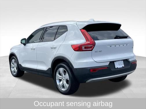2019 Volvo XC40 T5 Momentum