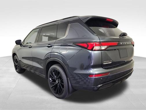 Moonrock Gray 2026 Nissan Rogue Platinum