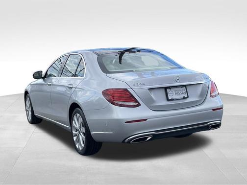 2017 Mercedes-Benz E-Class 4MATIC