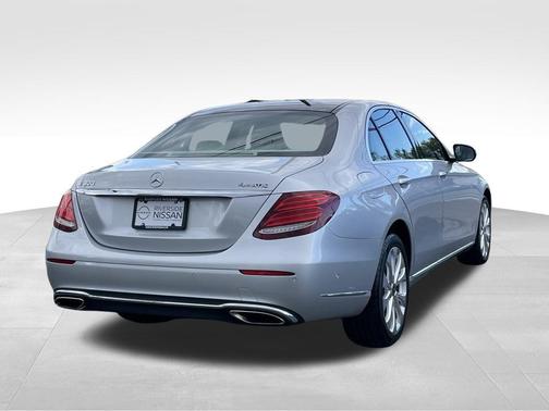 2017 Mercedes-Benz E-Class 4MATIC