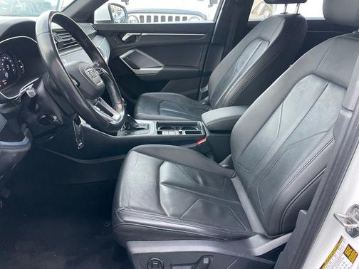 2021 Audi Q3 40 Premium