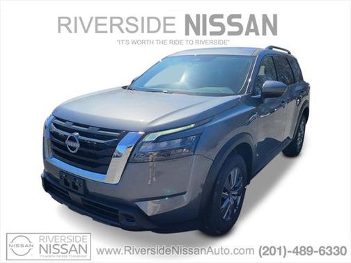 2025 Nissan Pathfinder SV 4WD