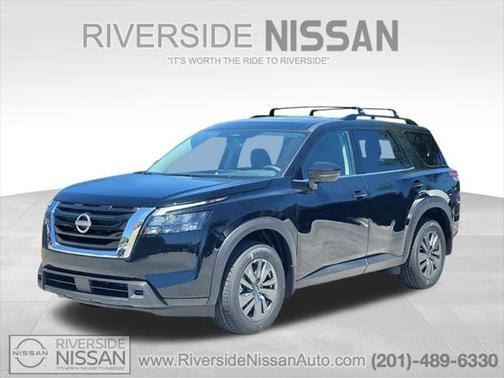 2025 Nissan Pathfinder SV 4WD