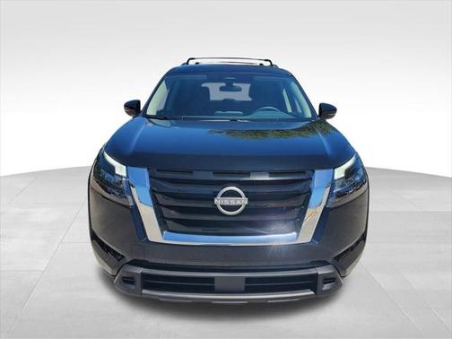 2025 Nissan Pathfinder SV 4WD