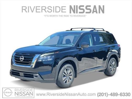2025 Nissan Pathfinder SV 4WD