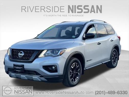 2020 Nissan Pathfinder SL 4WD