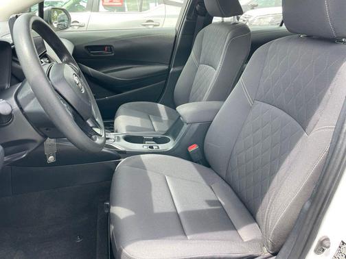 Ice Cap 2023 Toyota Corolla Hybrid LE