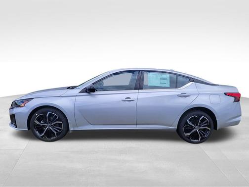 2025 Nissan Altima SR AWD
