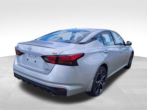 2025 Nissan Altima SR AWD