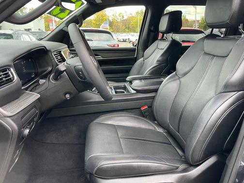 2023 Jeep Wagoneer Series II 4x4