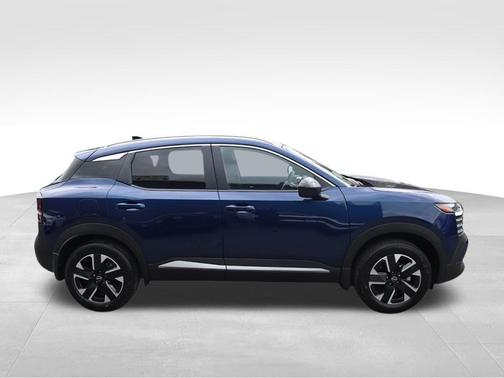 Deep Blue Pearl 2026 Nissan Kicks SV