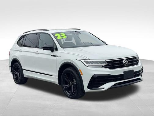 Opal White 2023 Volkswagen Tiguan 2.0T SE R-Line Black 4MOTION