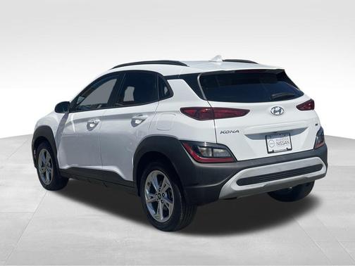 Lunar White 2023 Hyundai KONA SEL