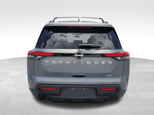 2025 Nissan Pathfinder SV 4WD