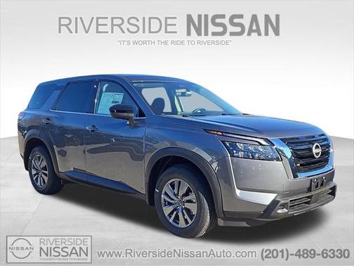 2025 Nissan Pathfinder S 4WD