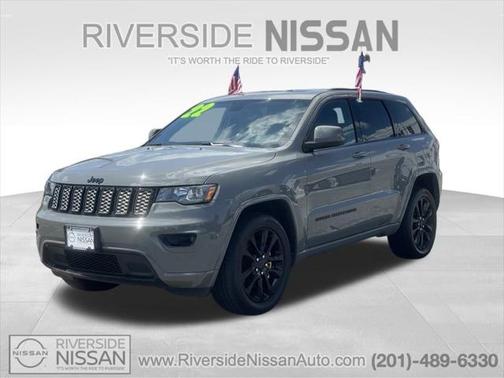 2022 Jeep Grand Cherokee Laredo