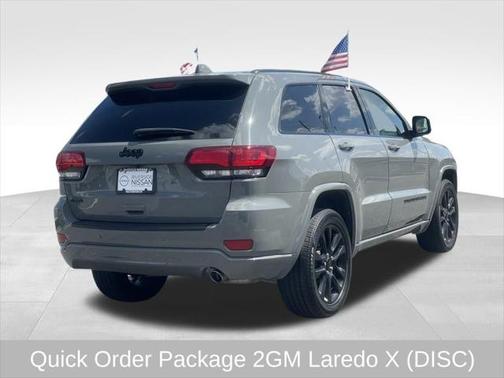 2022 Jeep Grand Cherokee Laredo