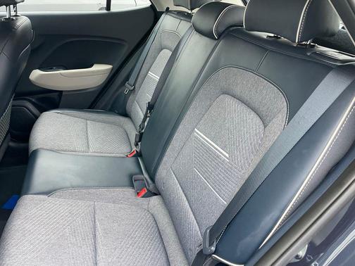 2023 Hyundai VENUE Limited