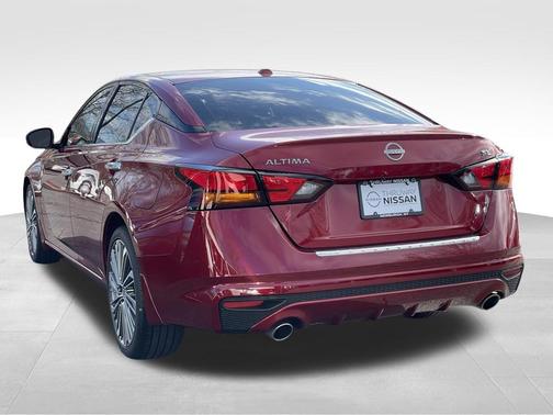 2024 Nissan Altima 2.5 SL