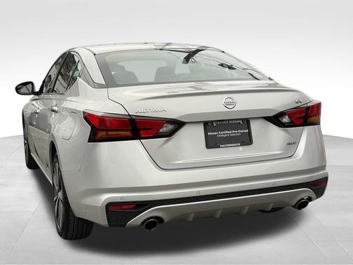 2020 Nissan Altima 2.5 SV