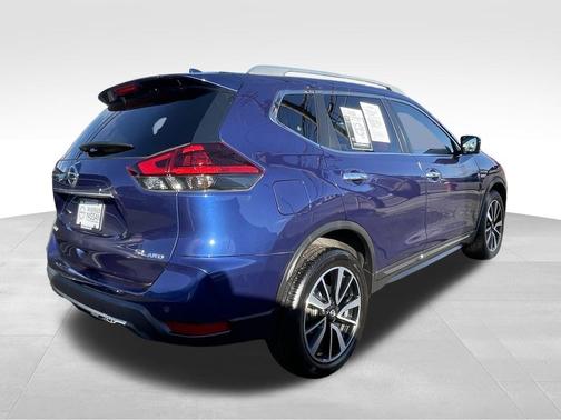 2020 Nissan Rogue SL