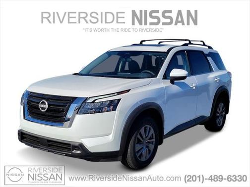 2025 Nissan Pathfinder SV 4WD