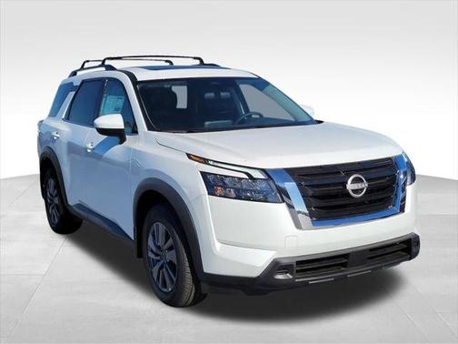 2025 Nissan Pathfinder SV 4WD