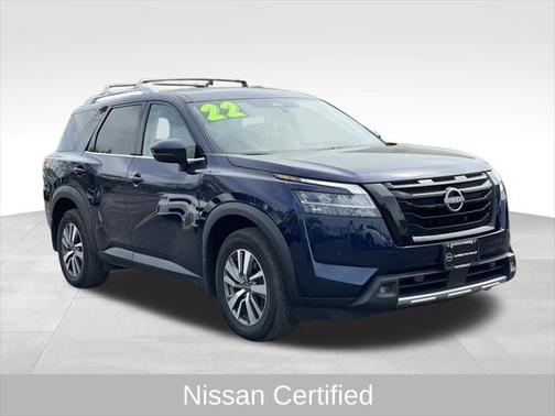 2022 Nissan Pathfinder SL 4WD