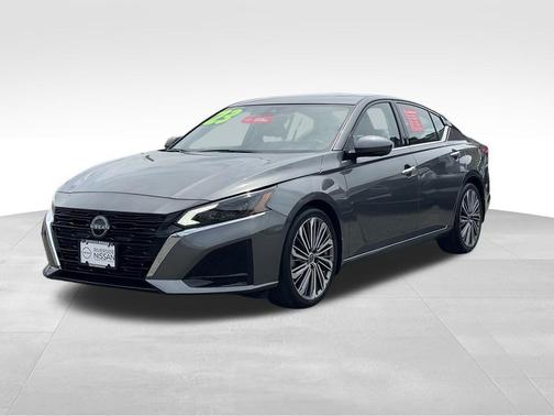 Gun Metallic 2023 Nissan Altima 2.5 SL