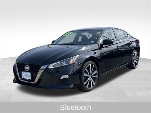 2022 Nissan Altima SR FWD