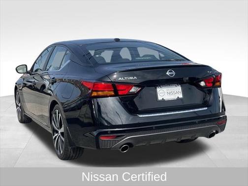 2022 Nissan Altima SR FWD