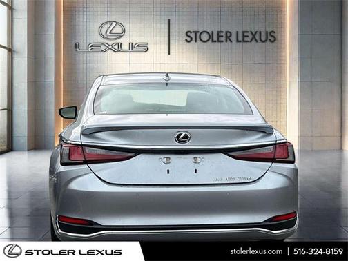 2023 Lexus ES 250 Base