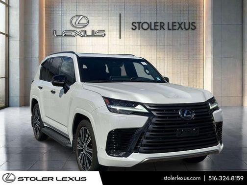 Eminent White Pearl 2024 Lexus LX 600 Luxury