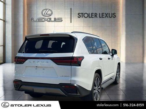 Eminent White Pearl 2024 Lexus LX 600 Luxury