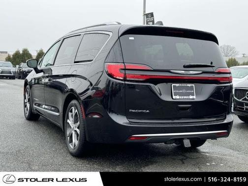 2022 Chrysler Pacifica L