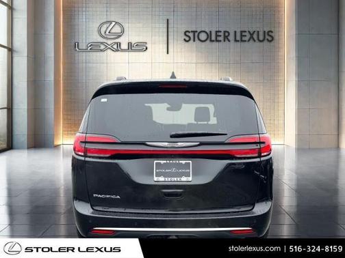 2022 Chrysler Pacifica L