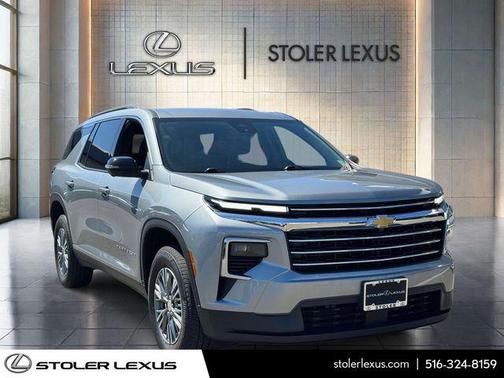 Sterling Gray Metallic 2024 Chevrolet Traverse LT