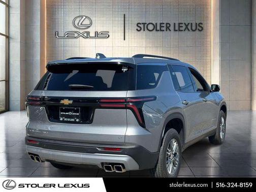 Sterling Gray Metallic 2024 Chevrolet Traverse LT