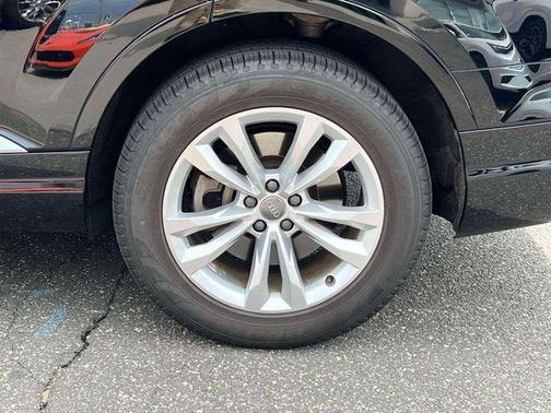 2019 Audi Q7 45 Premium