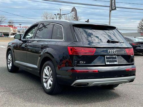 2019 Audi Q7 45 Premium