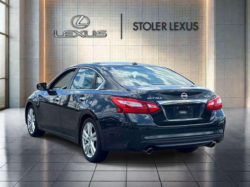 Storm Blue 2017 Nissan Altima 3.5 SL