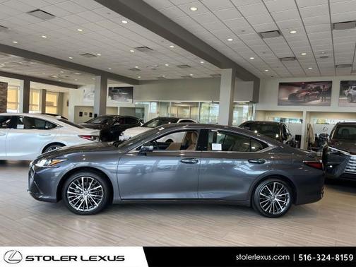 2025 Lexus ES 300h Base