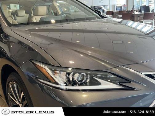 2025 Lexus ES 300h Base