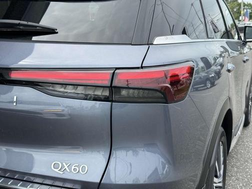 2023 INFINITI QX60 SENSORY