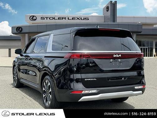 2024 Kia Carnival EX