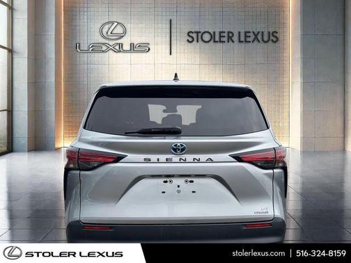 2021 Toyota Sienna LE