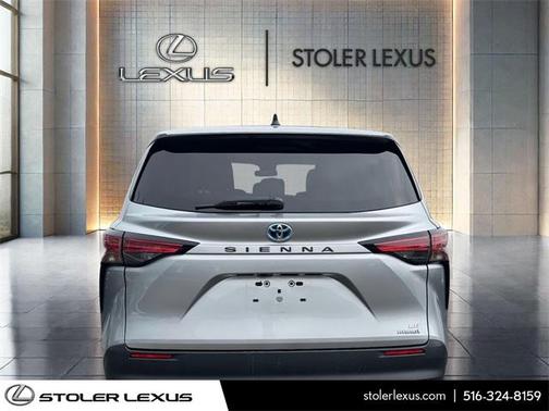 2021 Toyota Sienna LE