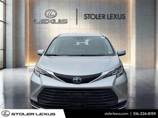 2021 Toyota Sienna LE